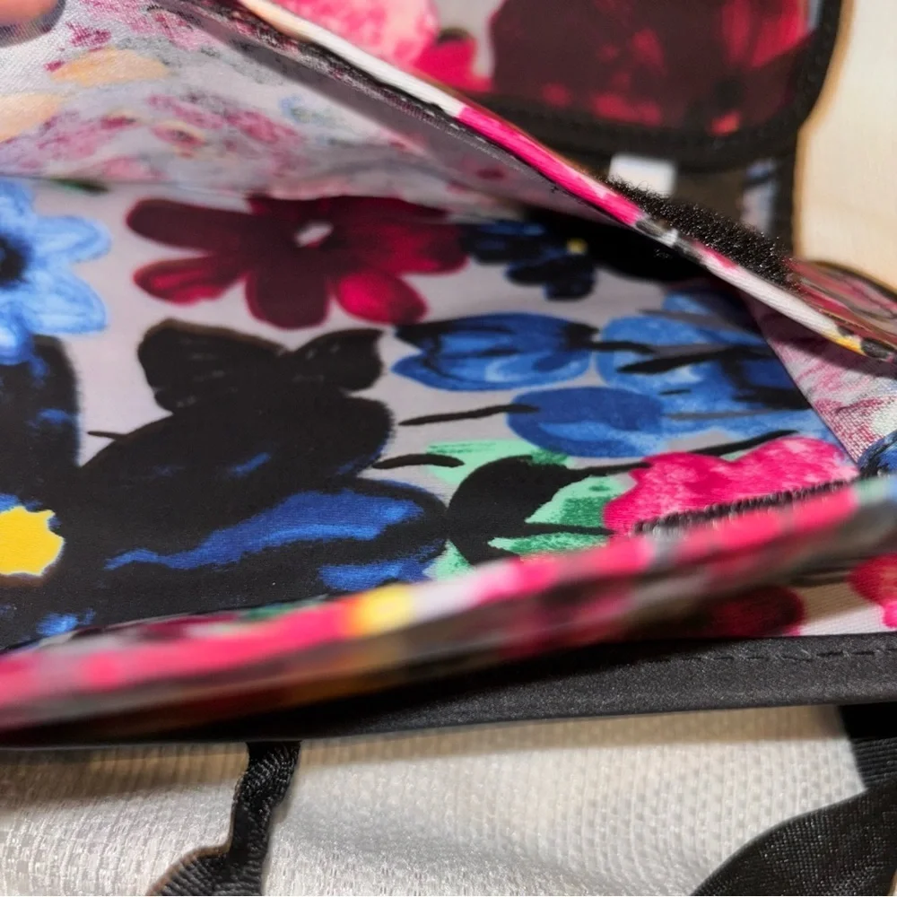 Thirty one Floral Print with Black Trim Kindle Cover Case